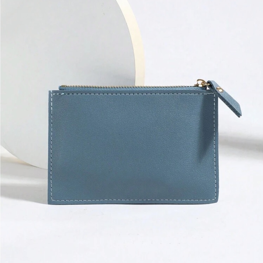 ⚠️Clearance Blue Simple Card Holder / Wallet With Button - Picture 2 of 4